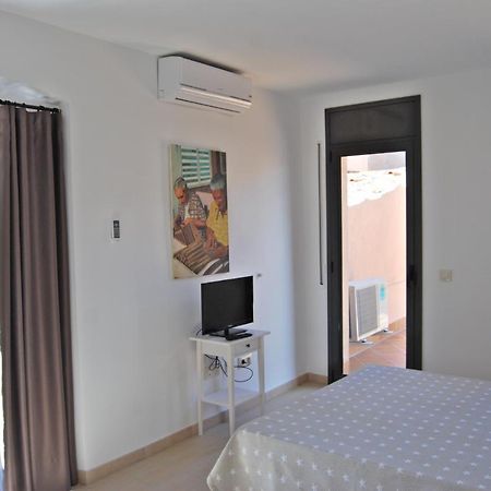 Apartaments Fonda Comerc Torroella de Montgrí Esterno foto