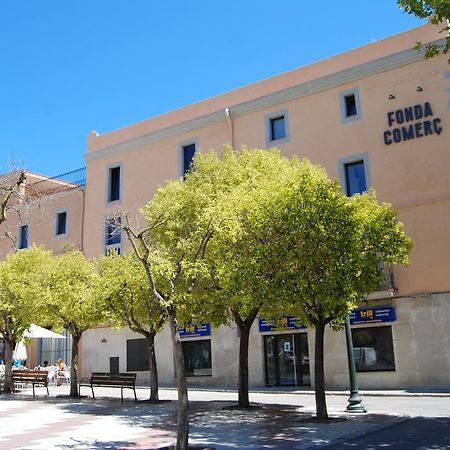 Apartaments Fonda Comerc Torroella de Montgrí Esterno foto