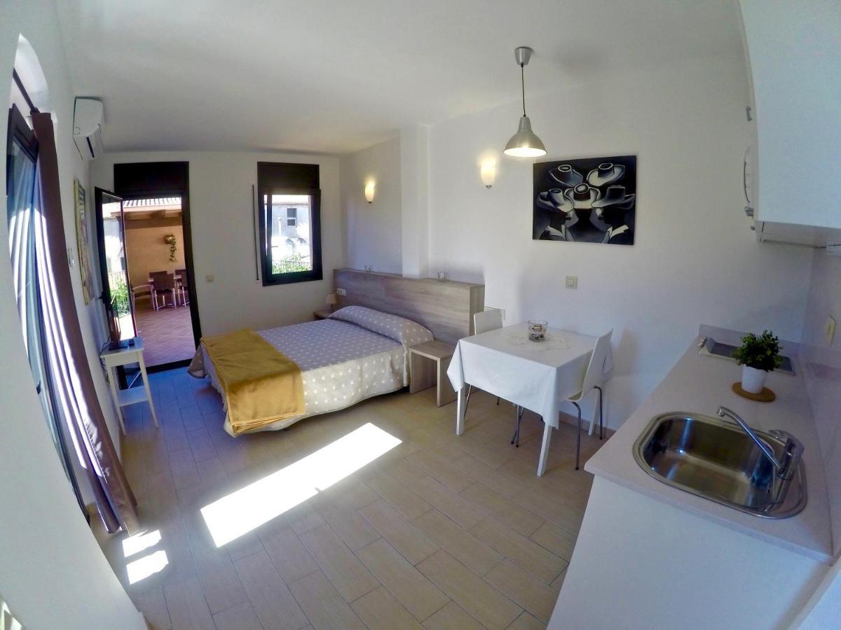 Apartaments Fonda Comerc Torroella de Montgrí Esterno foto