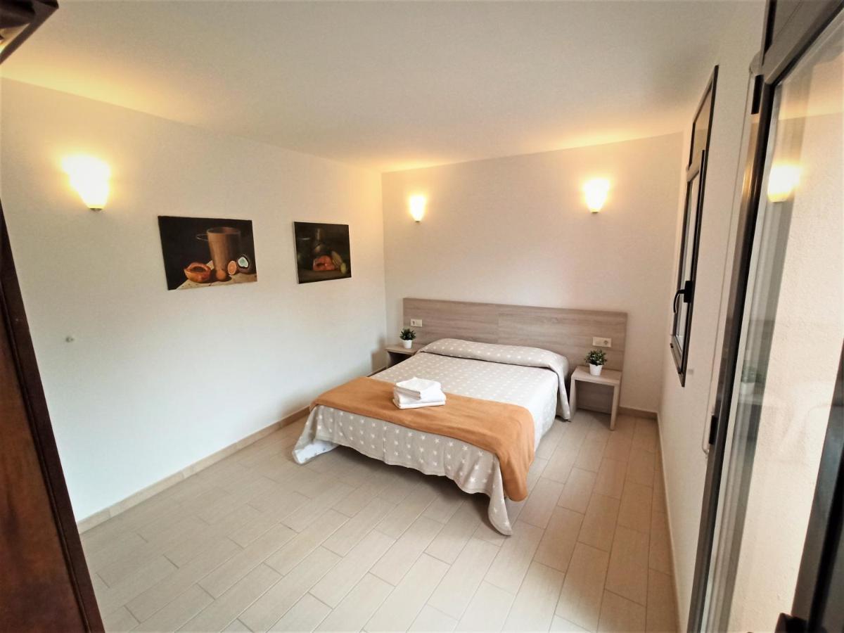 Apartaments Fonda Comerc Torroella de Montgrí Esterno foto
