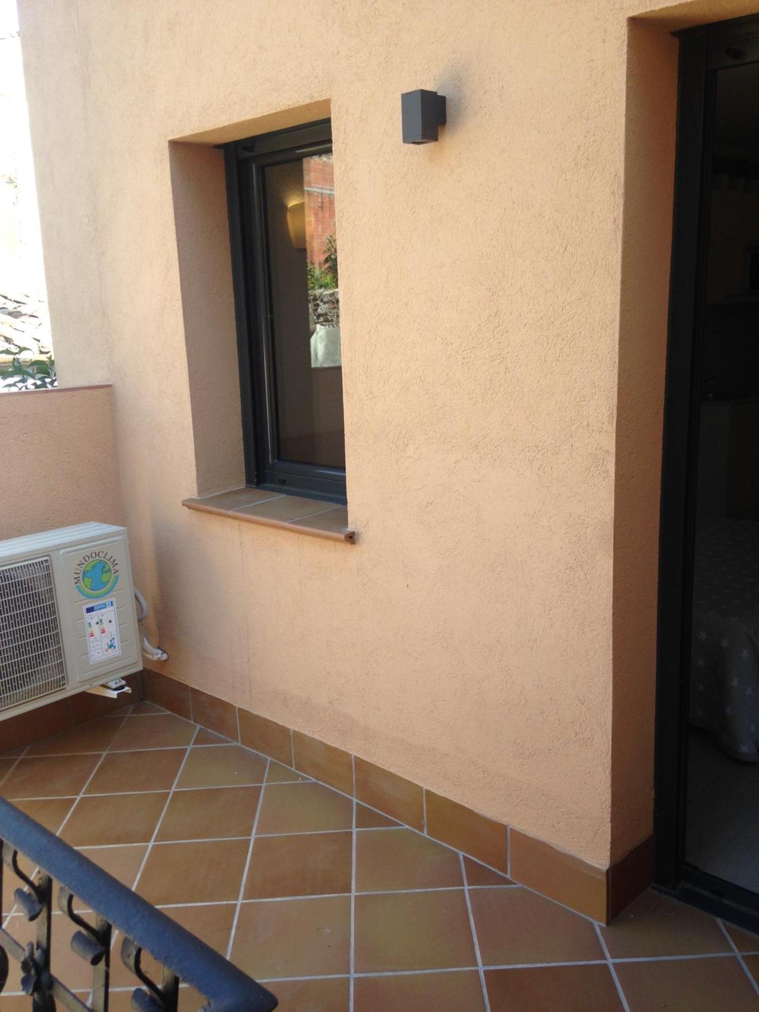 Apartaments Fonda Comerc Torroella de Montgrí Esterno foto